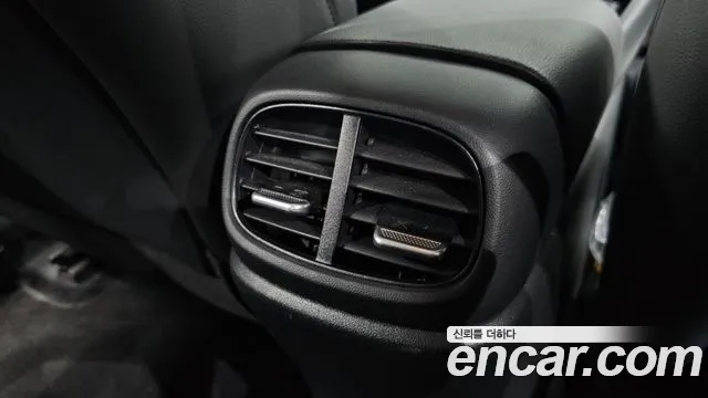 Hyundai Elantra 2023 thumb 11