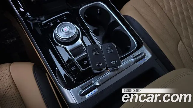 Kia Carnival 2021 thumb 9