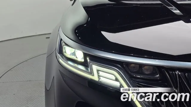 Kia Carnival 2021 thumb 4