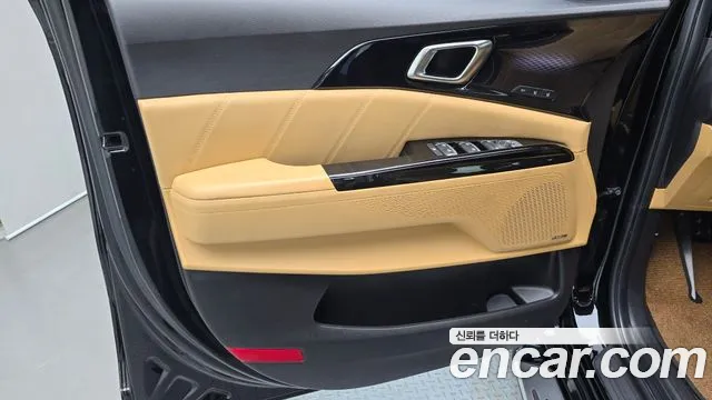 Kia Carnival 2021 thumb 11
