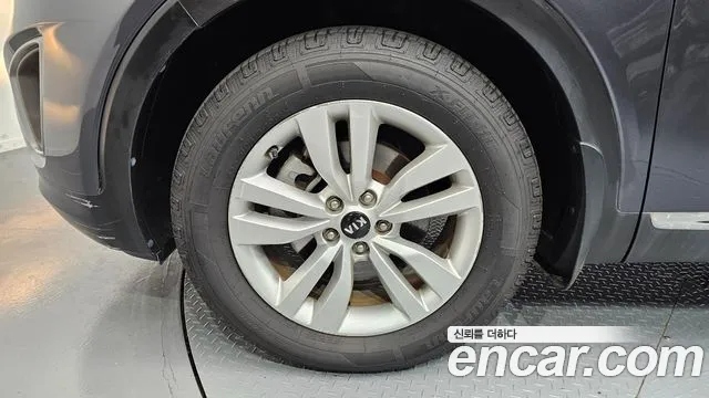Kia Sorento 2017 thumb 7