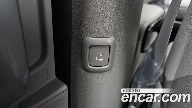Kia Carnival 2018 thumb 12