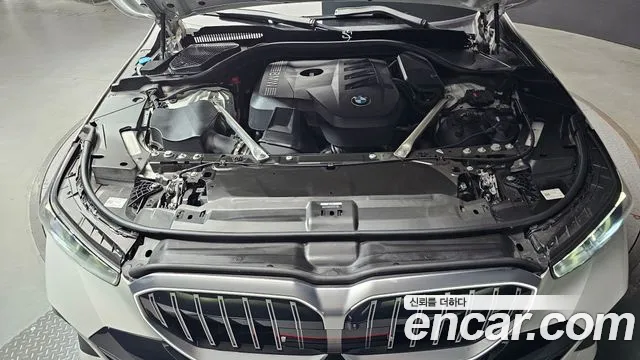 BMW 5 серии 2025 thumb 8