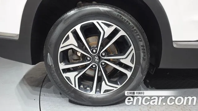 Hyundai Santa Fe 2019 thumb 6