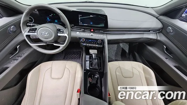 Hyundai Elantra 2022 thumb 3