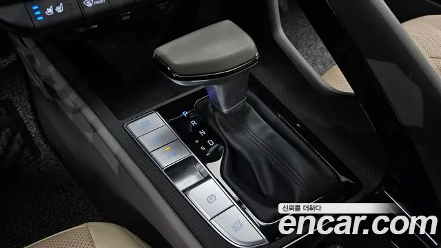 Hyundai Elantra 2022 thumb 9