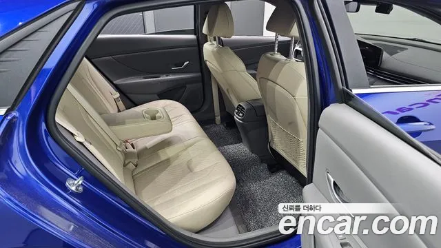 Hyundai Elantra 2022 thumb 8