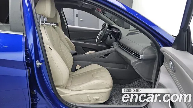 Hyundai Elantra 2022 thumb 4