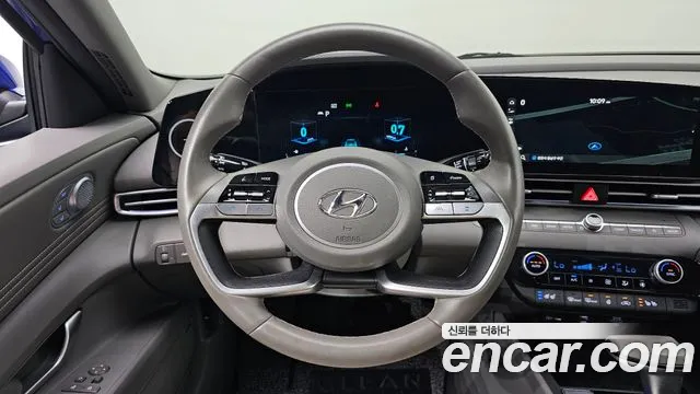 Hyundai Elantra 2022 thumb 5