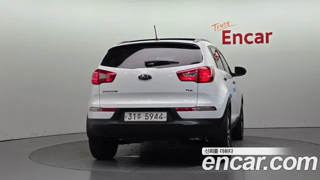 Kia Sportage 2011 thumb 4