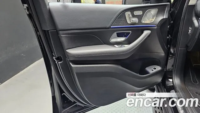 Mercedes-Benz E-Класс 2025 thumb 2