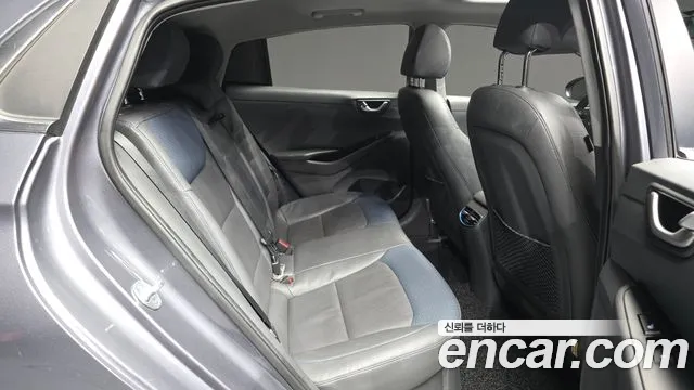 Hyundai Ioniq Hybrid 2018 thumb 4