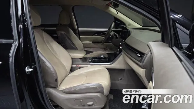 Kia Carnival 2020 thumb 9
