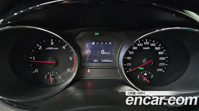 Kia Carnival 2017 thumb 6