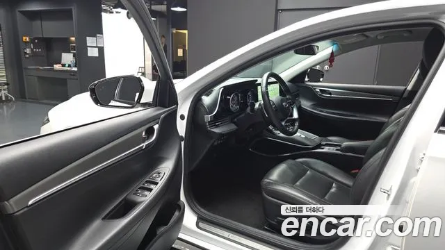 Hyundai Grandeur 2022 thumb 10
