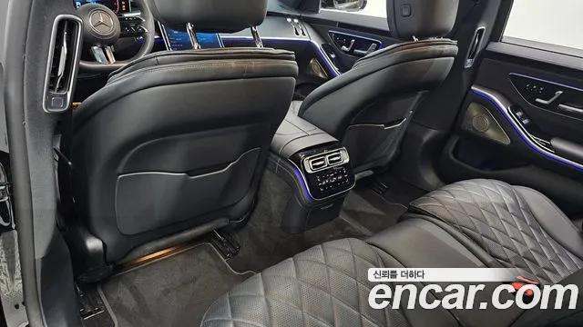 Mercedes-Benz S-Class 2023 thumb 5