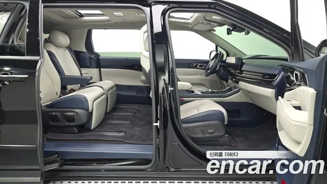 Kia Carnival 2024 thumb 11