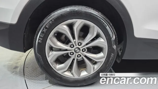 Hyundai Санта Фе 2012 thumb 9
