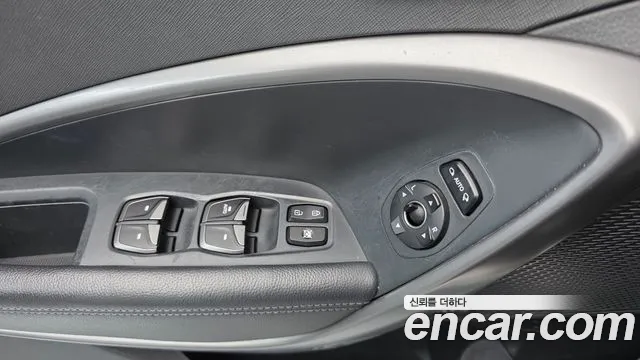 Hyundai Санта Фе 2012 thumb 6