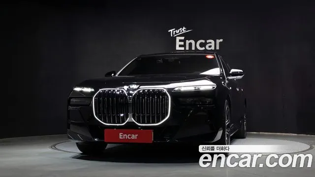 BMW 7 серии 2025 thumb 7