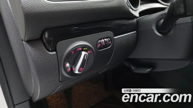 Volkswagen Golf 2012 thumb 10