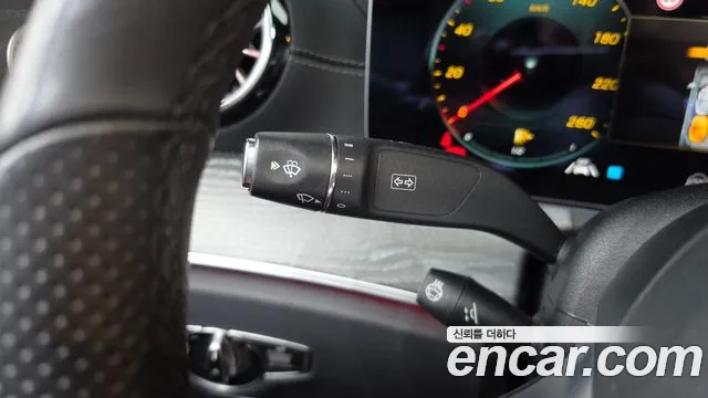 Mercedes-Benz E-Class 2021 thumb 4