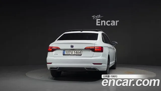 Volkswagen Jetta 2021 thumb 8