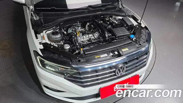 Volkswagen Jetta 2021 thumb 9