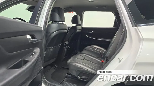 Hyundai Santa Fe 2022 thumb 5