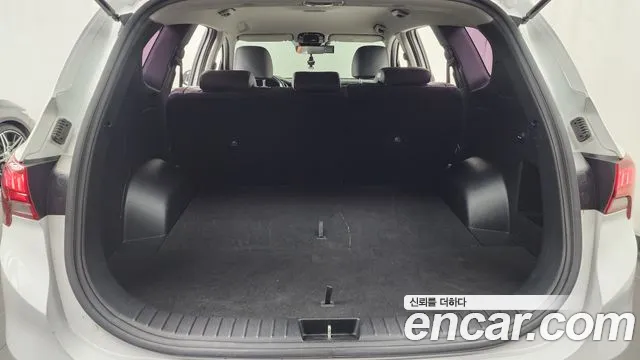Hyundai Santa Fe 2020 thumb 9