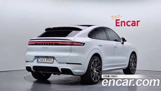 Porsche Cayenne 2025 thumb 8
