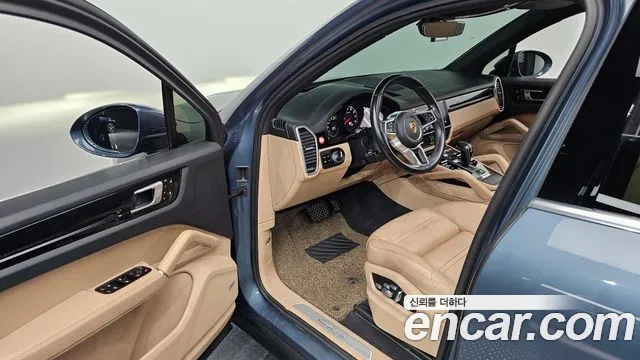 Porsche Cayenne 2020 thumb 4