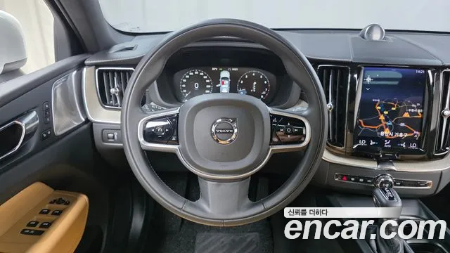 Volvo XC60 2020 thumb 6