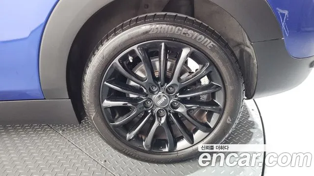 Mini Cooper Clubman 2021 thumb 2