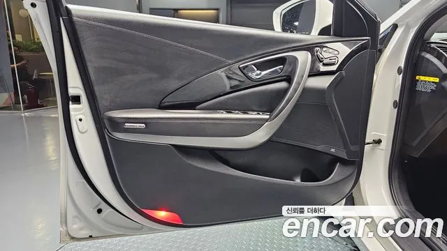 Hyundai Grandeur 2015 thumb 3