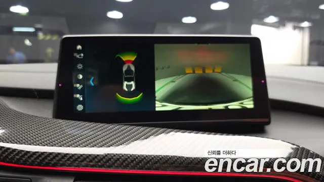 BMW i8 2019 thumb 11