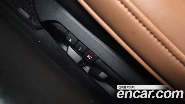 BMW i8 2019 thumb 12