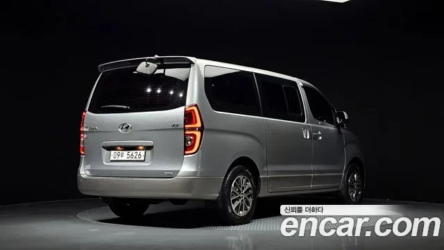 Hyundai Staria 2019 thumb 7