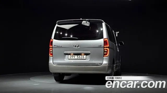 Hyundai Staria 2019 thumb 12