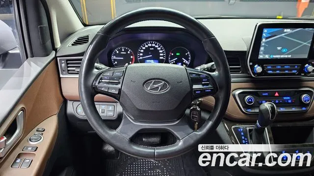 Hyundai Staria 2019 thumb 10