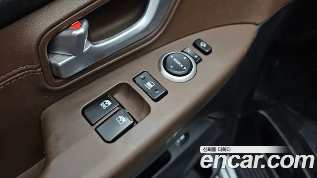 Hyundai Staria 2019 thumb 11