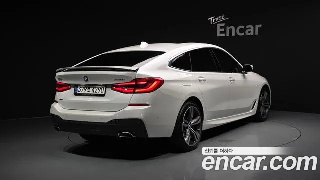 BMW 6 серии Gran Turismo 2023 thumb 9