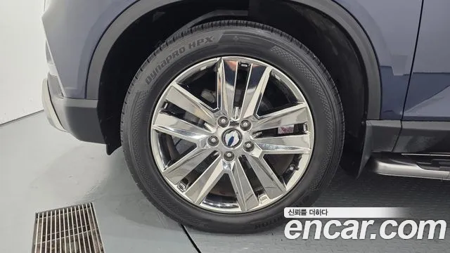 KGM Rexton 2018 thumb 2