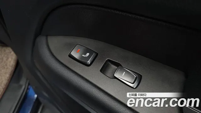 KGM Rexton 2018 thumb 12