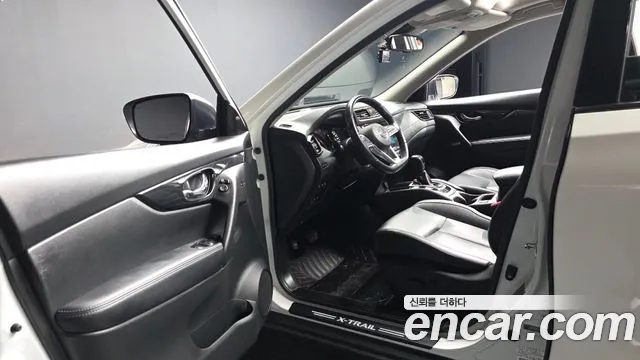 Nissan X-Trail 2018 thumb 12