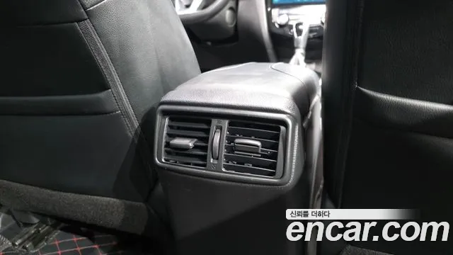 Nissan X-Trail 2018 thumb 4