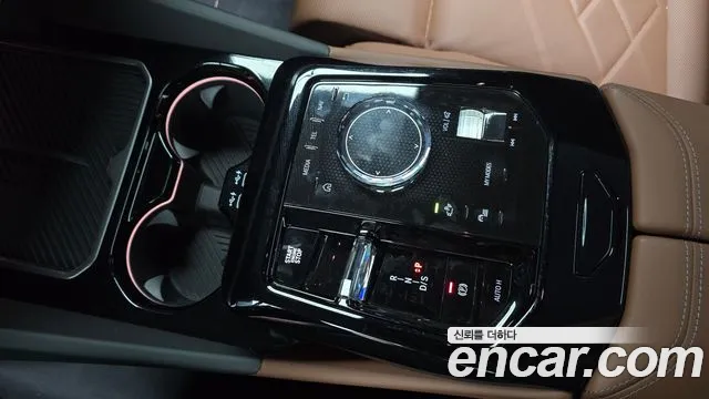 BMW 5 серии 2025 thumb 8