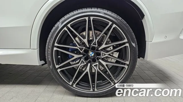 BMW X5M 2025 thumb 8