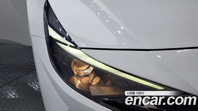 Hyundai Elantra 2021 thumb 6