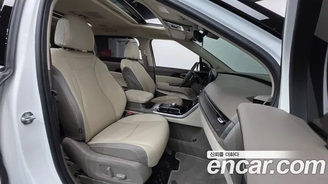 Kia Carnival 2023 thumb 7